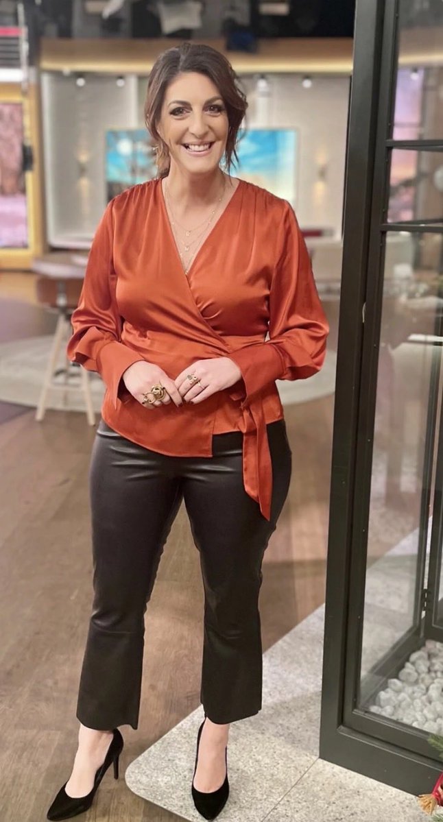 Theo Svensk tweet media