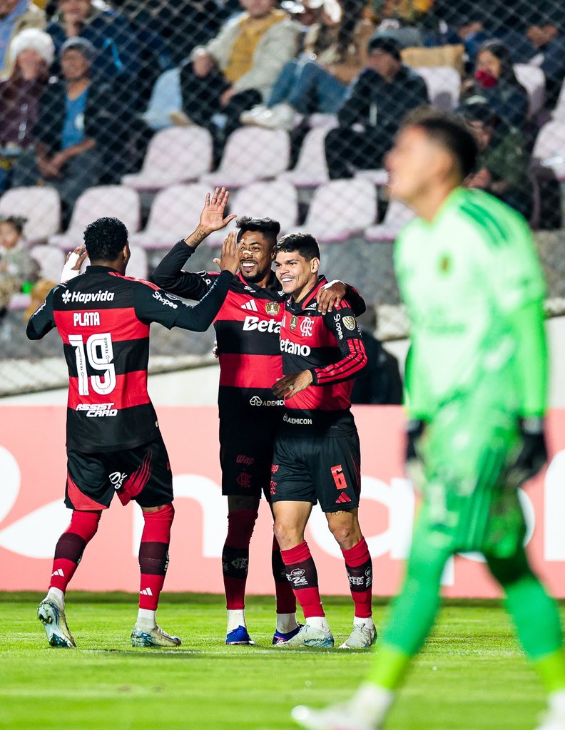 Cariocao's tweet photo. BOM DIA, MENGÃO! 🔴⚫️

Estreia com vitória rubro-negra pela @LibertadoresBR! 

📸 Gilvan de Souza/CRF

#CariocaSuperbet2026 https://t.co/DgO0yvDSyc