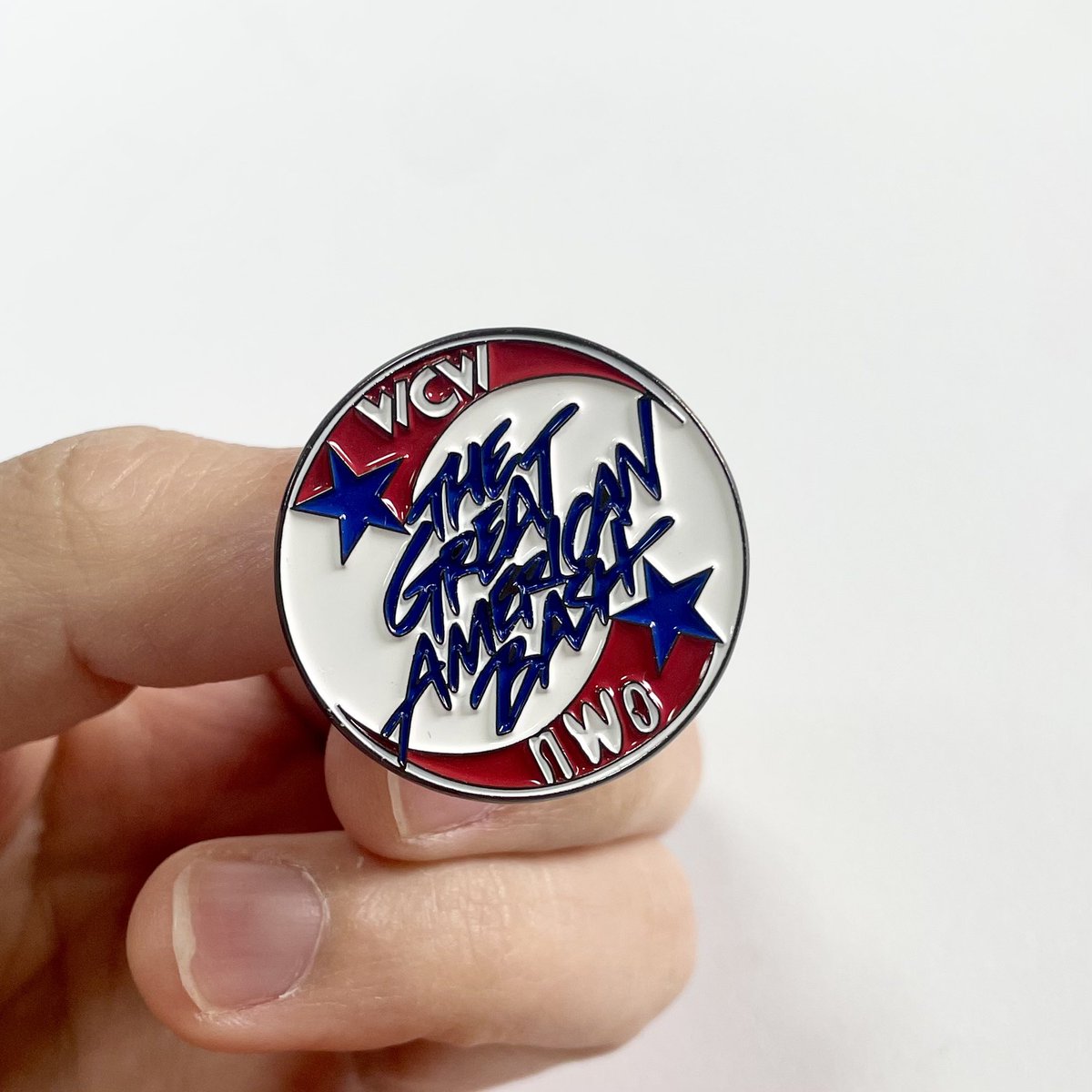 BfMerch's tweet photo. WCW nWo The Great American Bash Pins入荷しました！
1,100yen

WCWの夏のビッグイベント、The Great American Bashのロゴに加え、nWo（New World Order）の刻印が入った、当時の熱気を感じさせるデザインです。

#wcw #nwo #プロレス #アメリカン雑貨 #ピンバッジ #90s #ハルクホーガン #アメカジ https://t.co/Hwsw8AFqNT