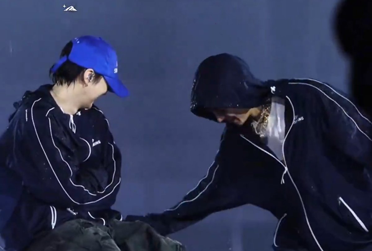 dile⁷ 🪭 new fic 📌 seeing bts vip x3 tweet media