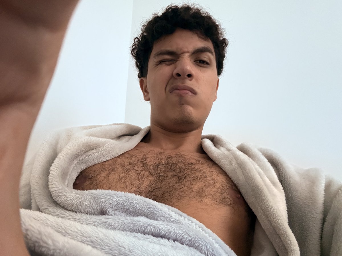 esteban tweet media
