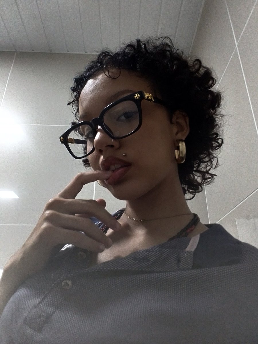 bundoodis tweet media