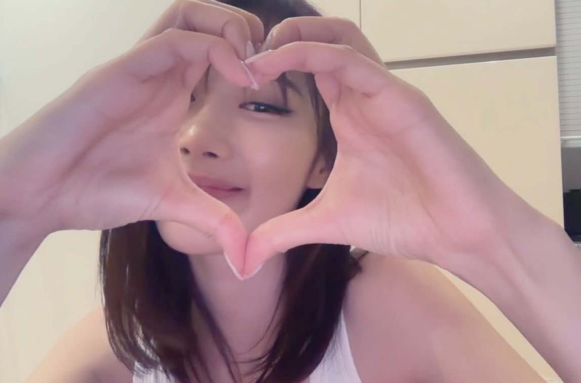 claire ❀ tweet media