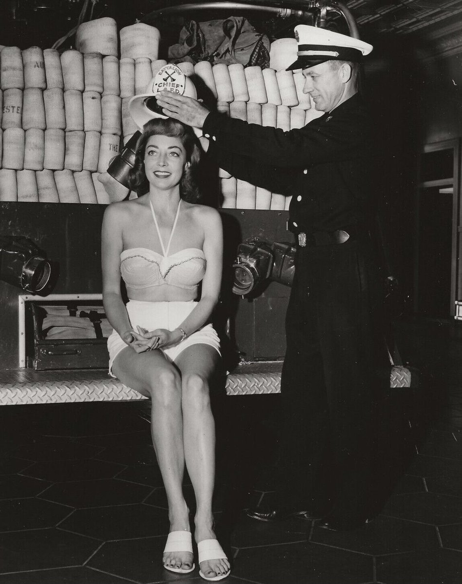 Molly McNair tweet media