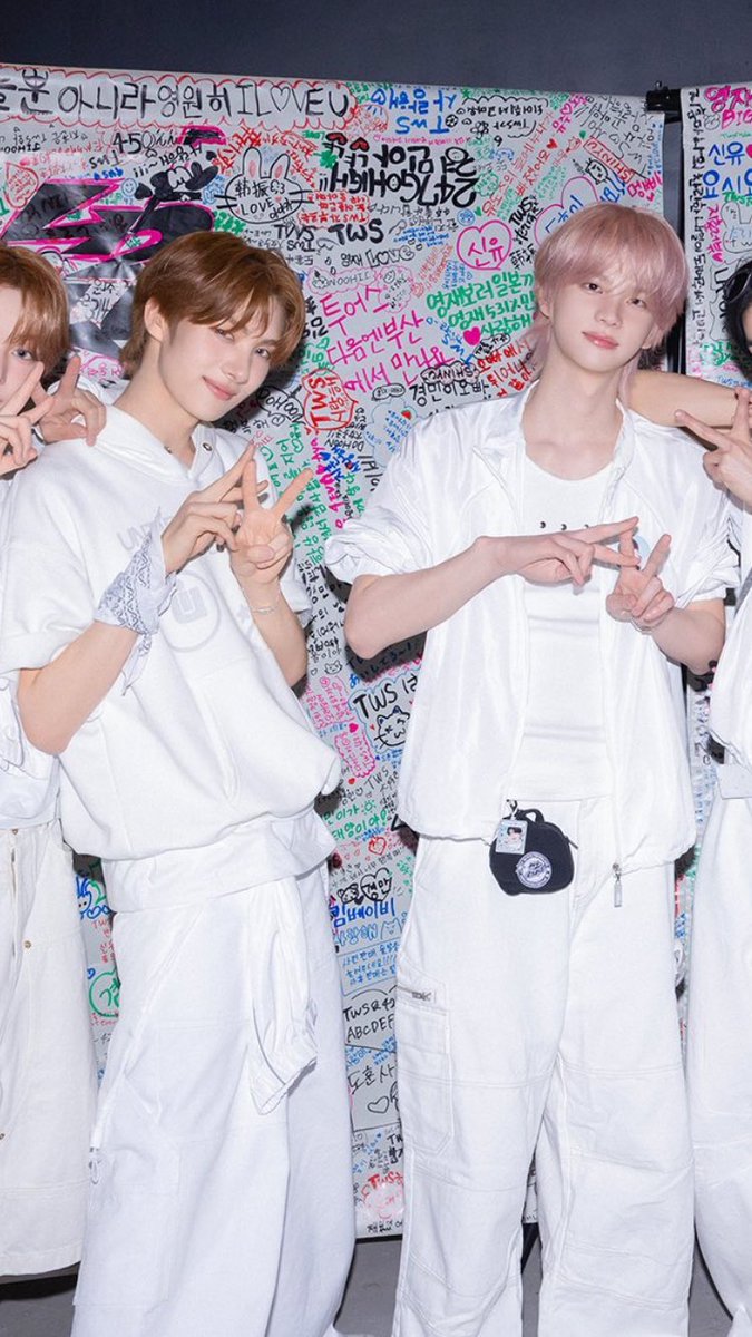 ⚈ ̫ ⚈ tweet media