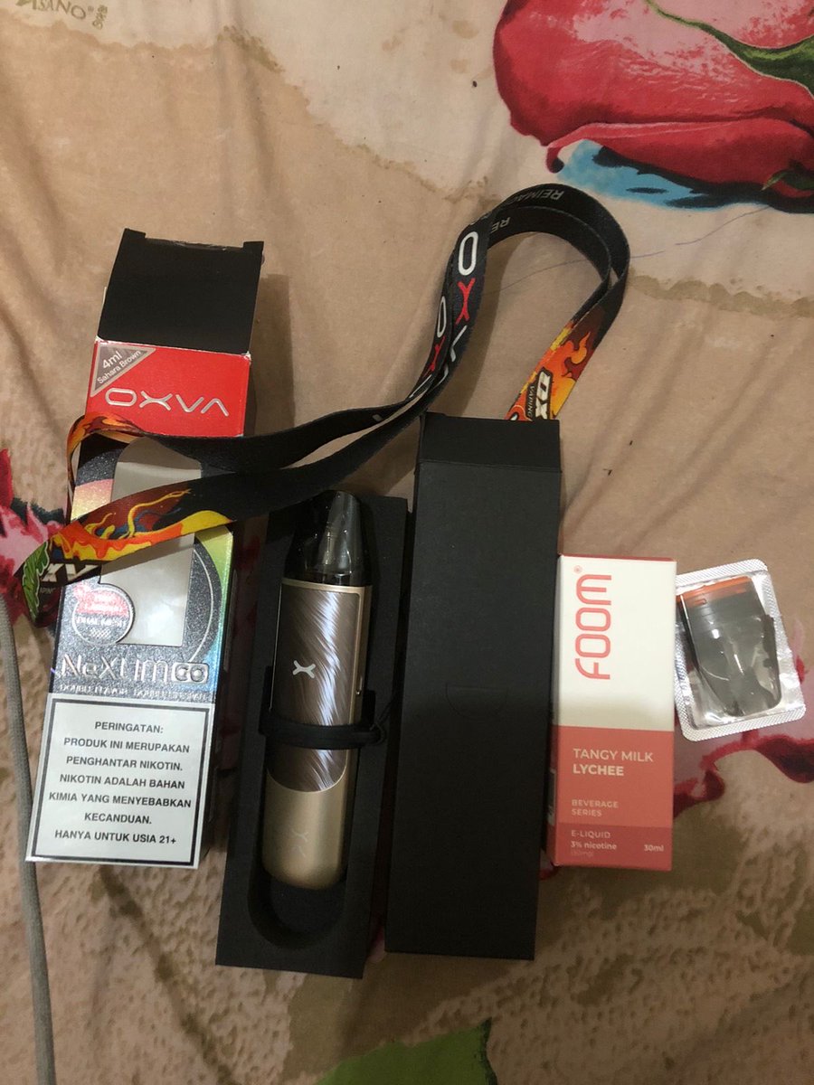 povsundae's tweet photo. WTS POD VAPE OXFA FULLSET &amp; Liquid 30ML masih 98%, semua kondi masih bagus Take All 290k nego chat aja, COD Bogor Kota #zonabu #zonabutuhuang https://t.co/fK4CPZWcEZ