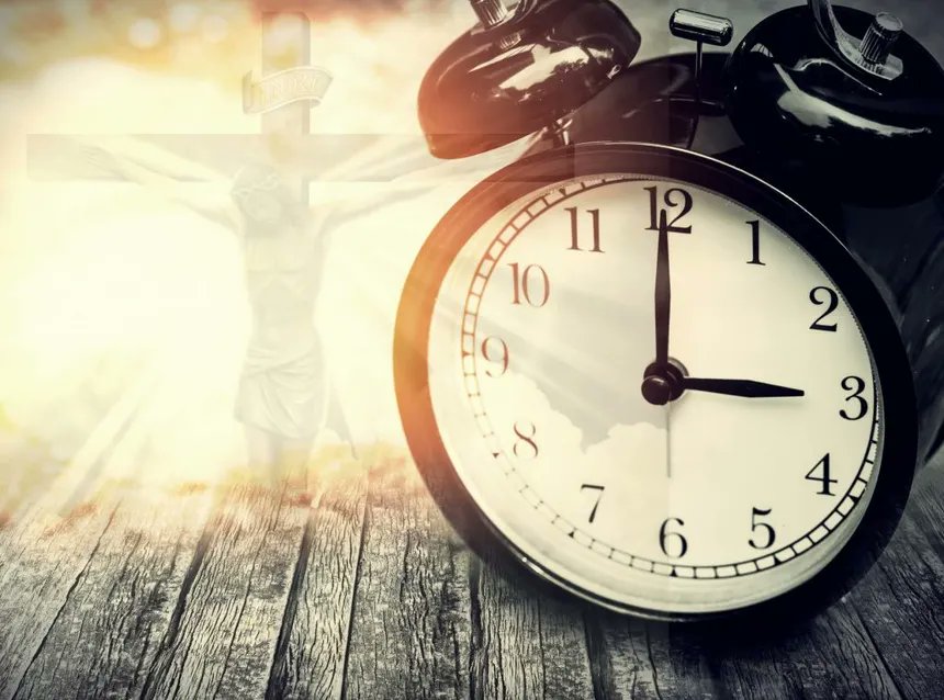 SantaFaustyna's tweet photo. “At three o’clock … if only for a brief moment, immerse yourself in My Passion, particularly in My abandonment at the moment of agony. This hour is the hour of great Mercy for the whole world” v1320 Divine Mercy

Hour of Great Mercy ➠ 3pm https://t.co/mW8yRCktfp