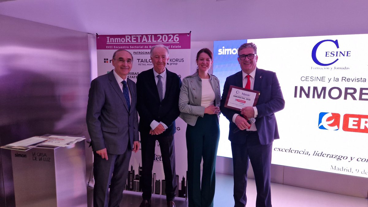 EmpleoCMadrid's tweet image. 🛍️ Participamos en la 17ª edición de #Inmoretail, foro clave para analizar la evolución del #retail y el sector inmobiliario, organizado por @CesineEditorial y #M2 en colaboración con la @AEFranquicia.

🏆 El premio de esta edición ha recaído en @EROSKI, referente en innovación.