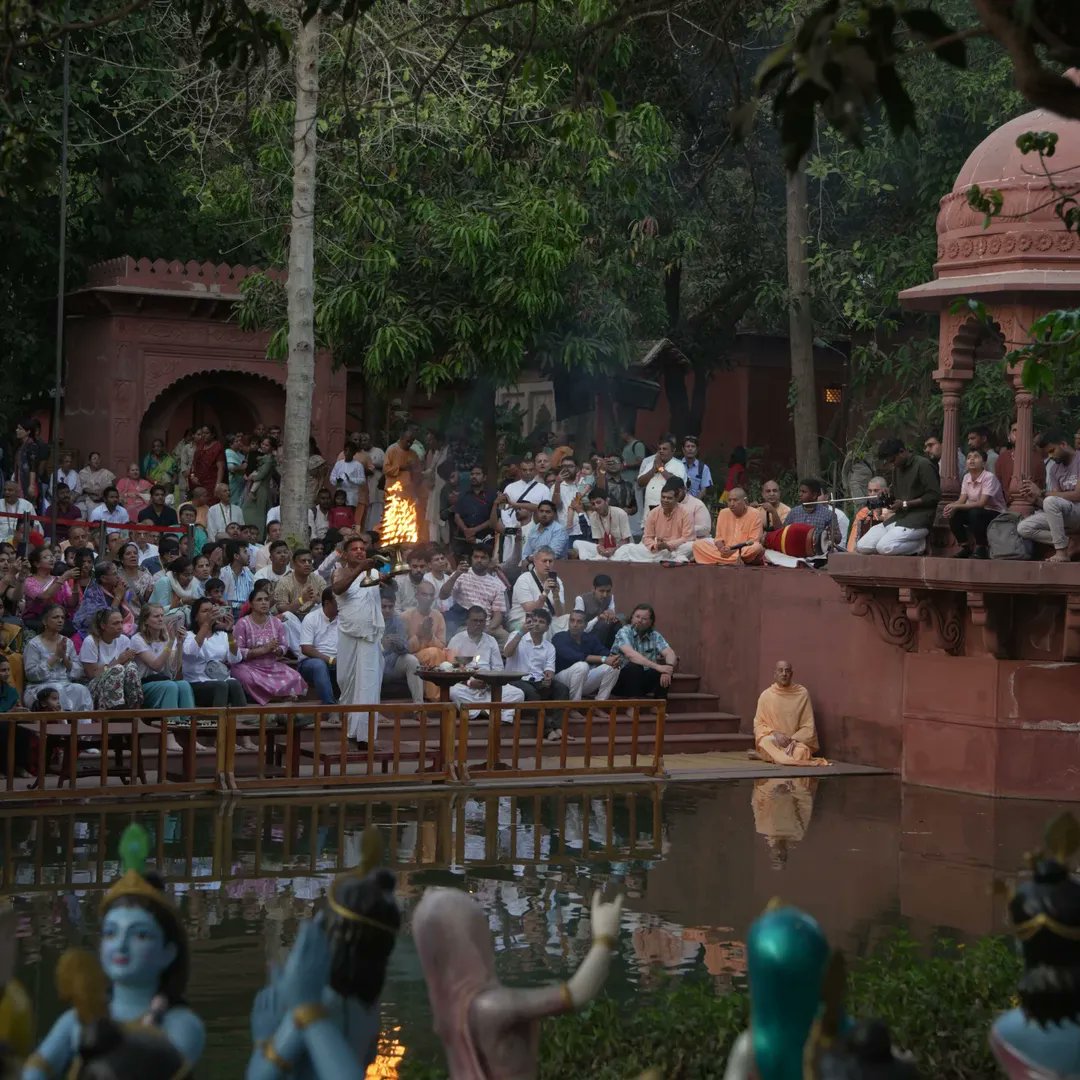 Radhanath Swami tweet media