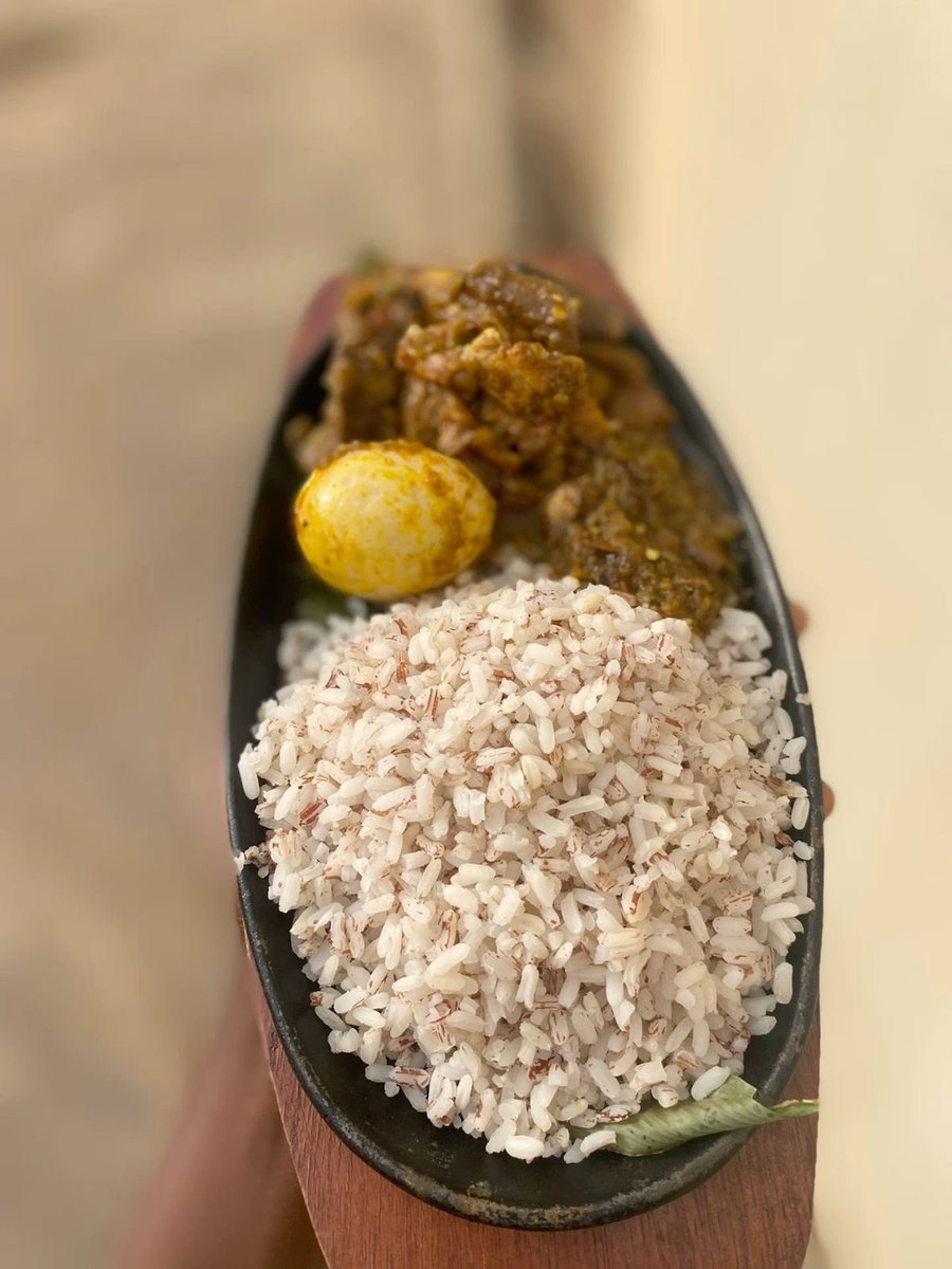 acystant's tweet photo. For me, Ofada rice every single time.
Ofada is less processed,doesn't spike your blood sugar the way white rice does.
You don't have to remove rice from your life. Just swap it. Small changes = big results.
#PCOSDiet
White rice V S Ofada rice https://t.co/PLnYYkTvax
