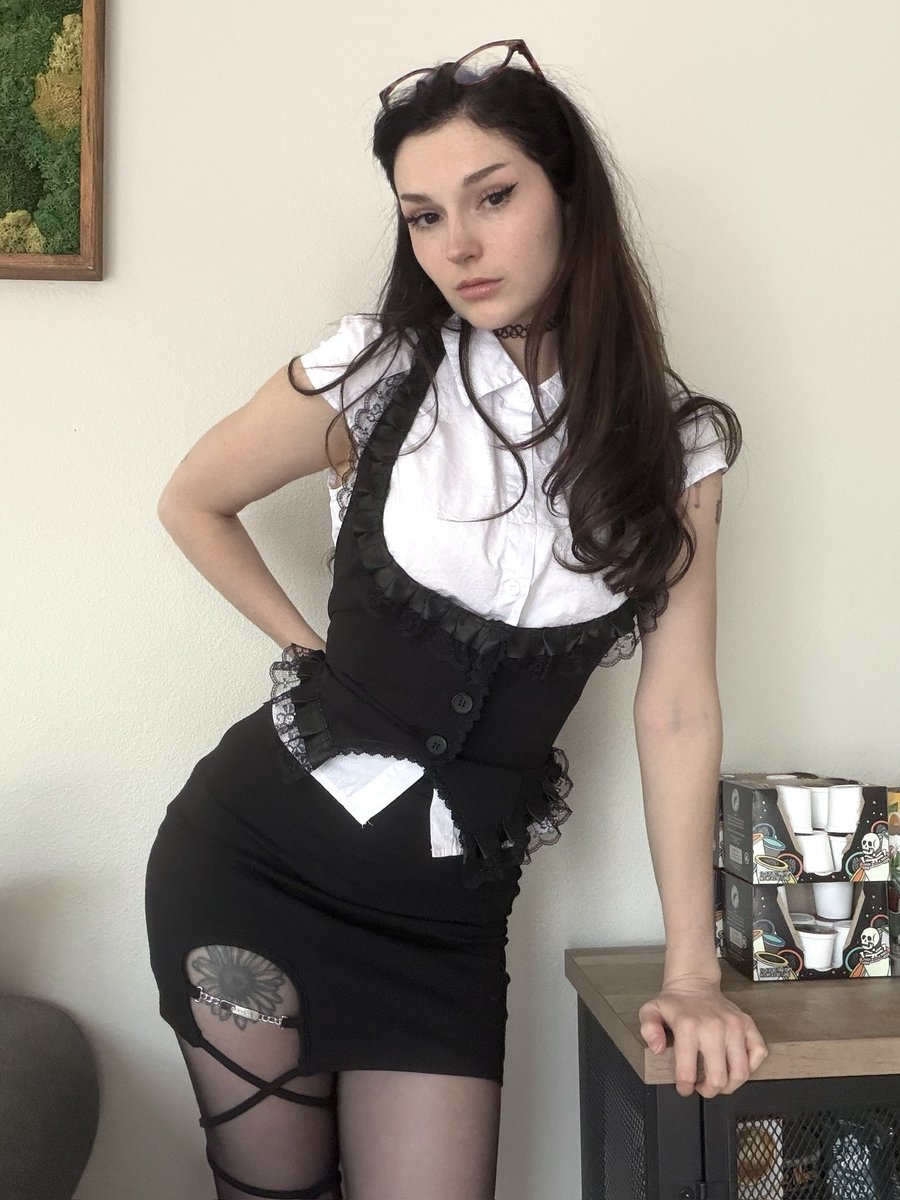 daddie b 🧸 tweet media