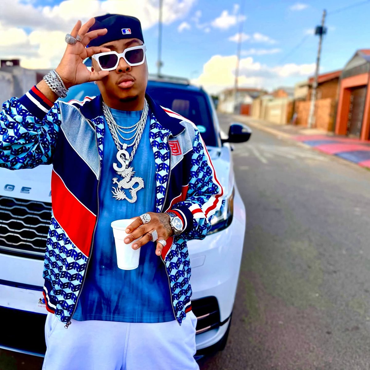 #JUSTFOLLOWBACK tweet media