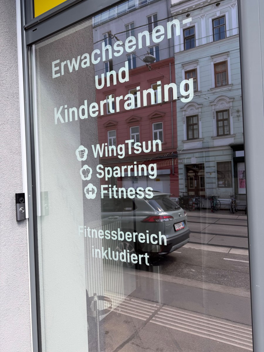 Oliver Koenig tweet media