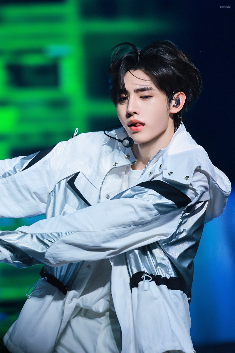 𝐓𝐰𝐢𝐧𝐤𝐥𝐞 (fan acc) tweet media