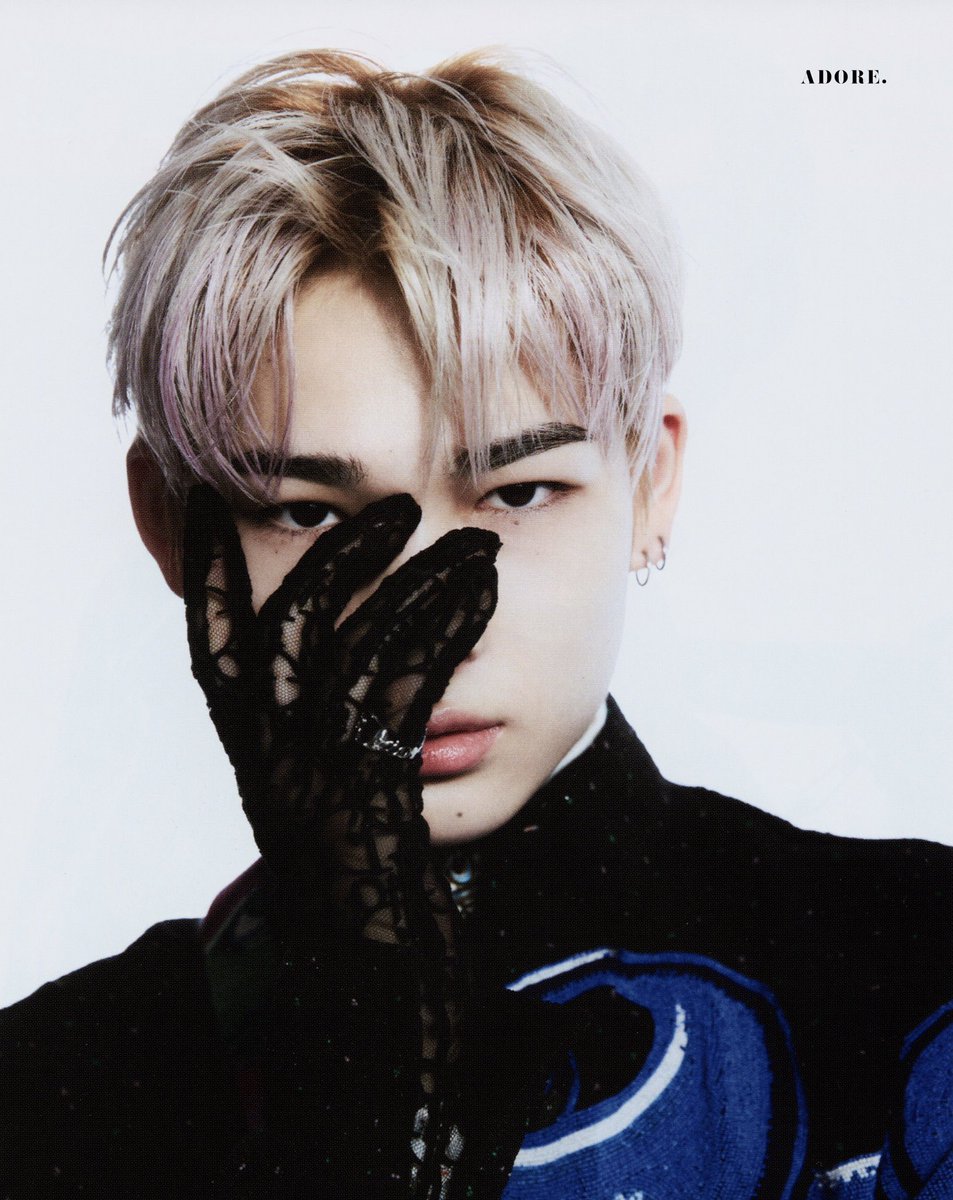 ang⁰² 👽 tweet media