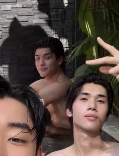 fororonly tweet media