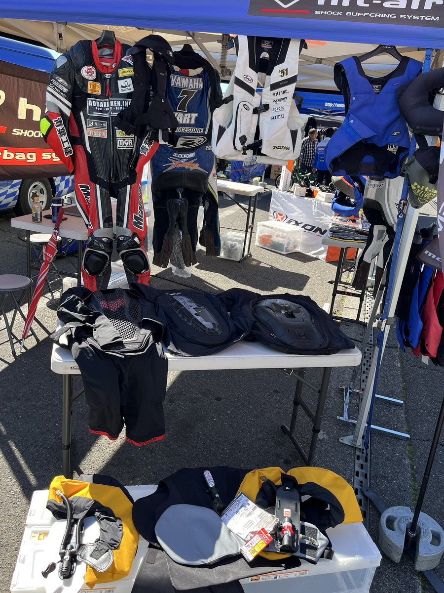 Pride1Wada's tweet photo. ◇Airbagユニット
9種類のAirbagユニット展示予定です🤗
---
⚪︎Various Airbags 
•AP:TechAirRacing
•IN&amp;motion
•AP:TechAir10
•hit-air:RW-01
•hit-air:HBQ-01
•hit-air:RW-01with Flank
•hit-air:MLV
•hit-air:RS-1
•PRIDE1:NW改(hit-air)
#BikeAirbag 
#pride1jp #nw改 #techair https://t.co/OhY6PsD3DR