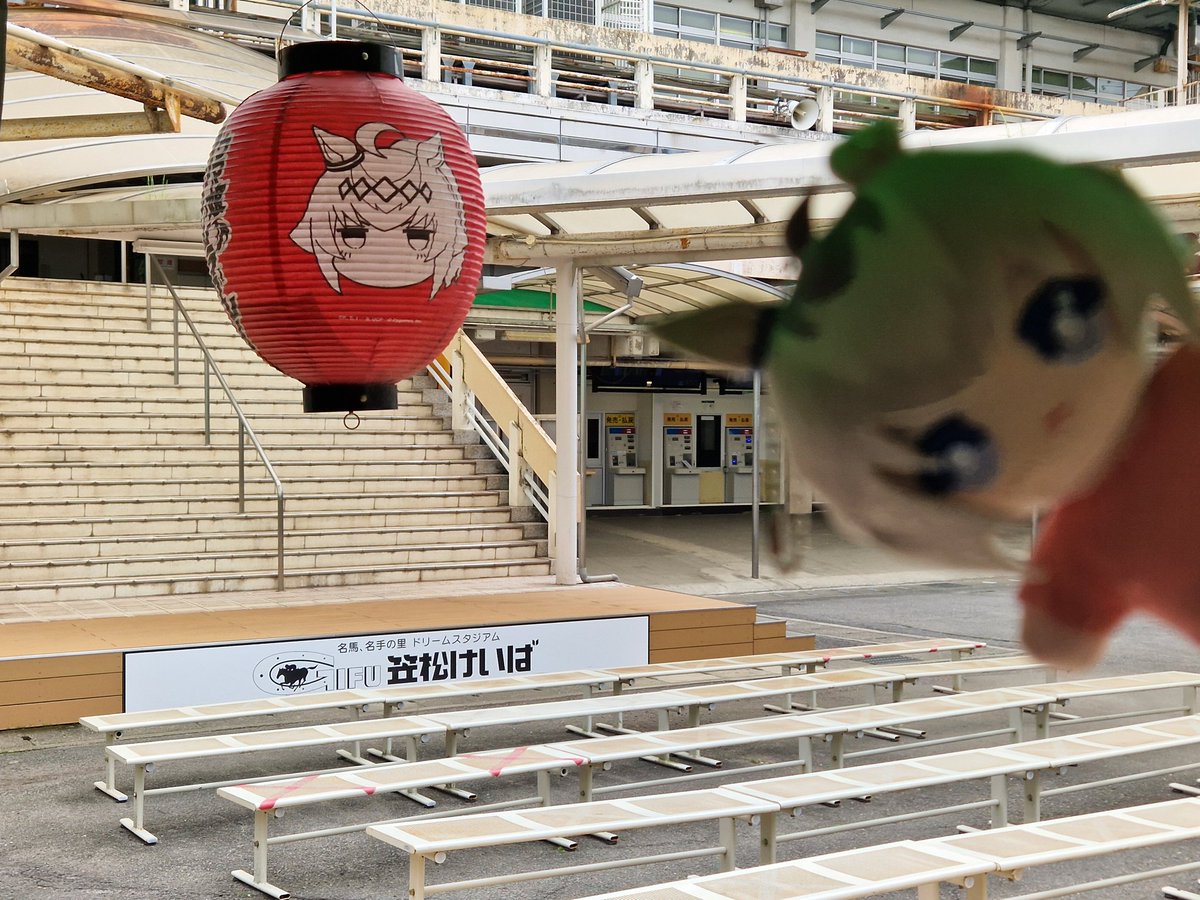 Jonpetit tweet media