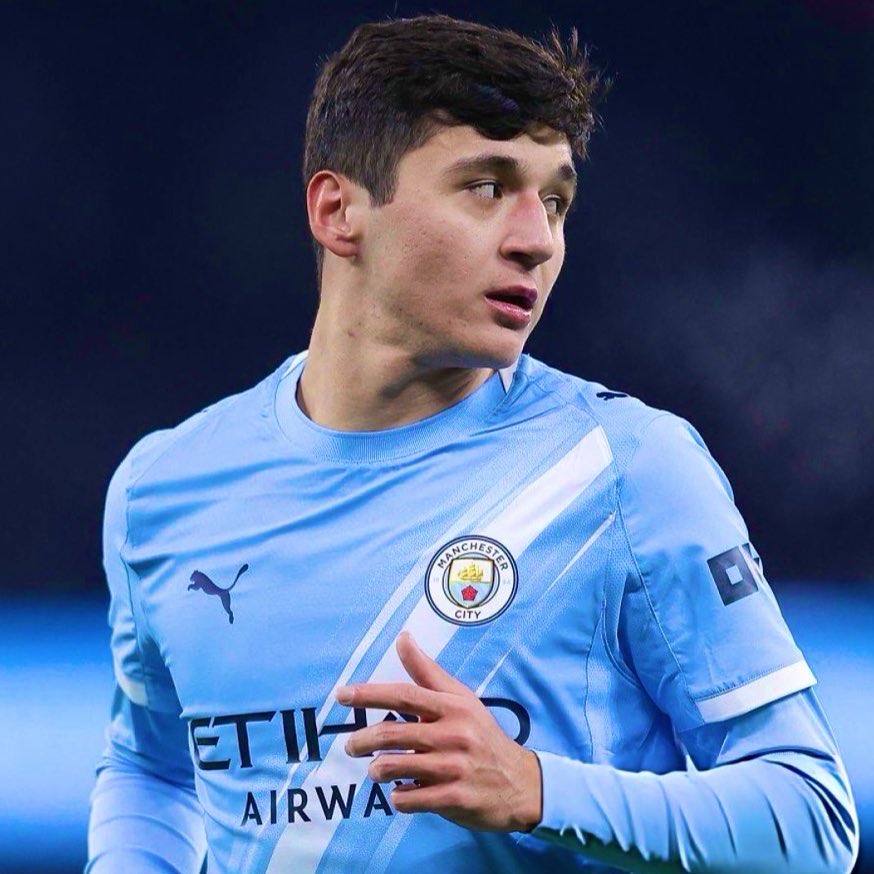 Sky Blues tweet media