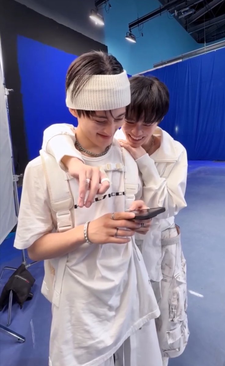 𝘐𝘵𝘴𝘶𝘬𝘪 tweet media