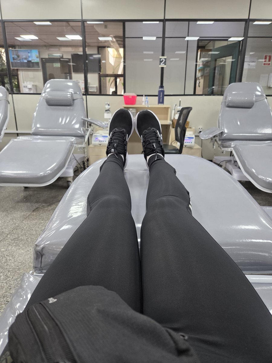 LᗢUI ⊙⊝⊜🪭 | Livro A Flor do Rei 🌸👑 em PRODUÇÃO tweet media