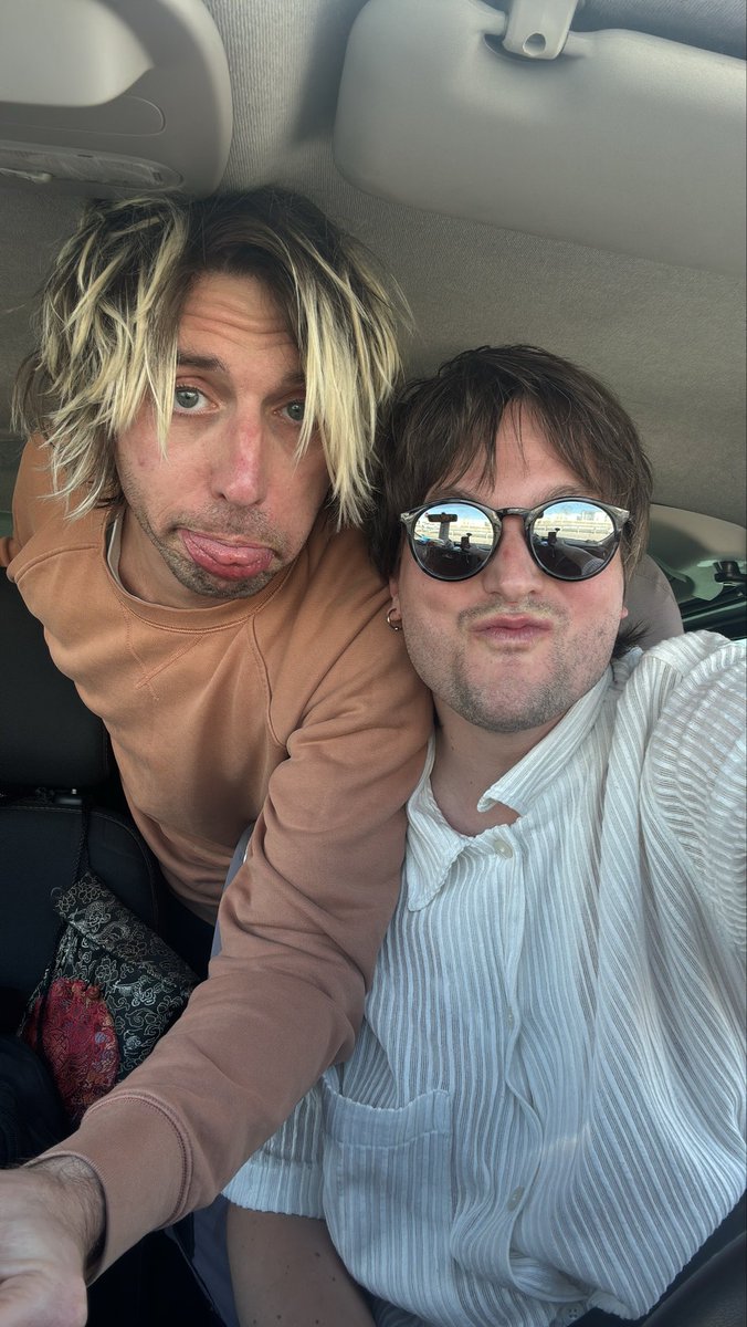 TRAMPOLENE tweet media