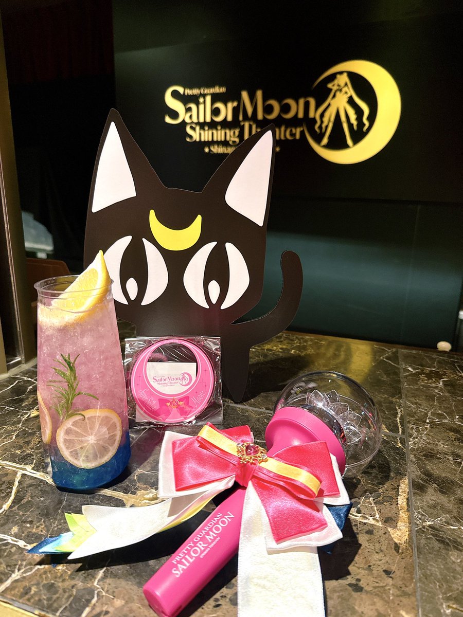 まつだ tweet media