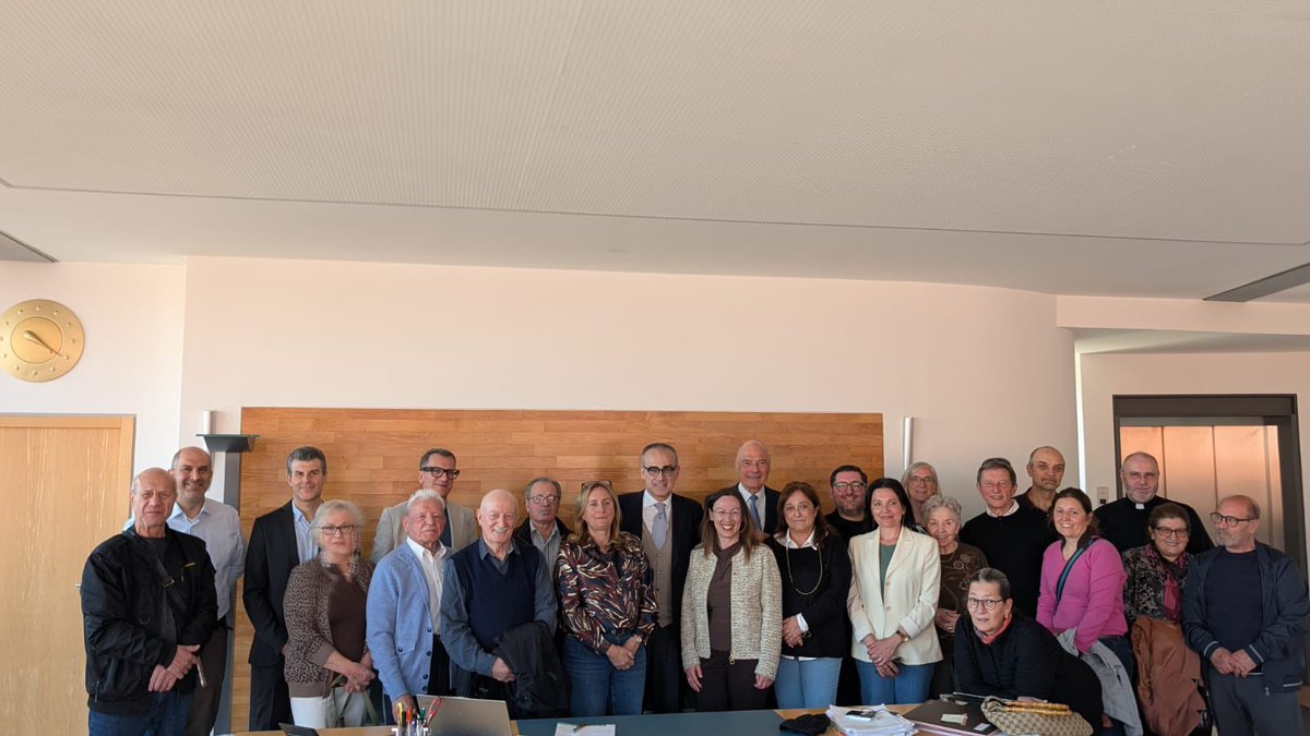 FaustoPanebian2's tweet photo. A #Norimberga primo incontro con il #Comites e la #comunità italiana 🇮🇹🤝@CiaoNico https://t.co/iTjnZZOiJf
