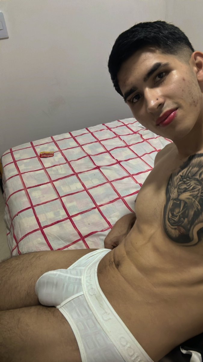 Estiven_only90's tweet photo. I want someone to sit on me.🫣 https://t.co/B7amQyU9Uf