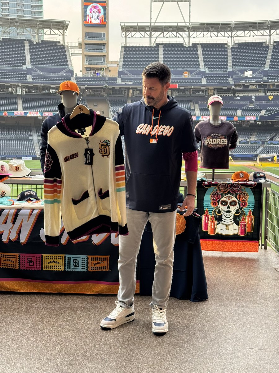 JulianDelGaudio's tweet image. A look at some of the new items at the #Padres store for City Connect 2.0

#ForTheFaithful