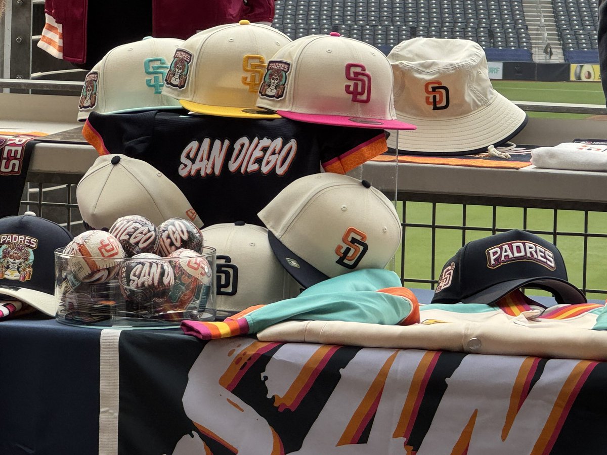 JulianDelGaudio's tweet image. A look at some of the new items at the #Padres store for City Connect 2.0

#ForTheFaithful
