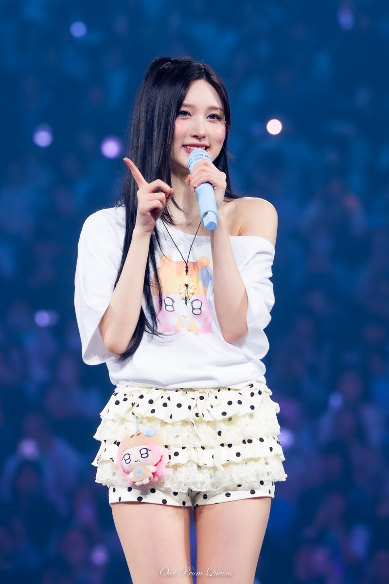 Our Prom Queens tweet media