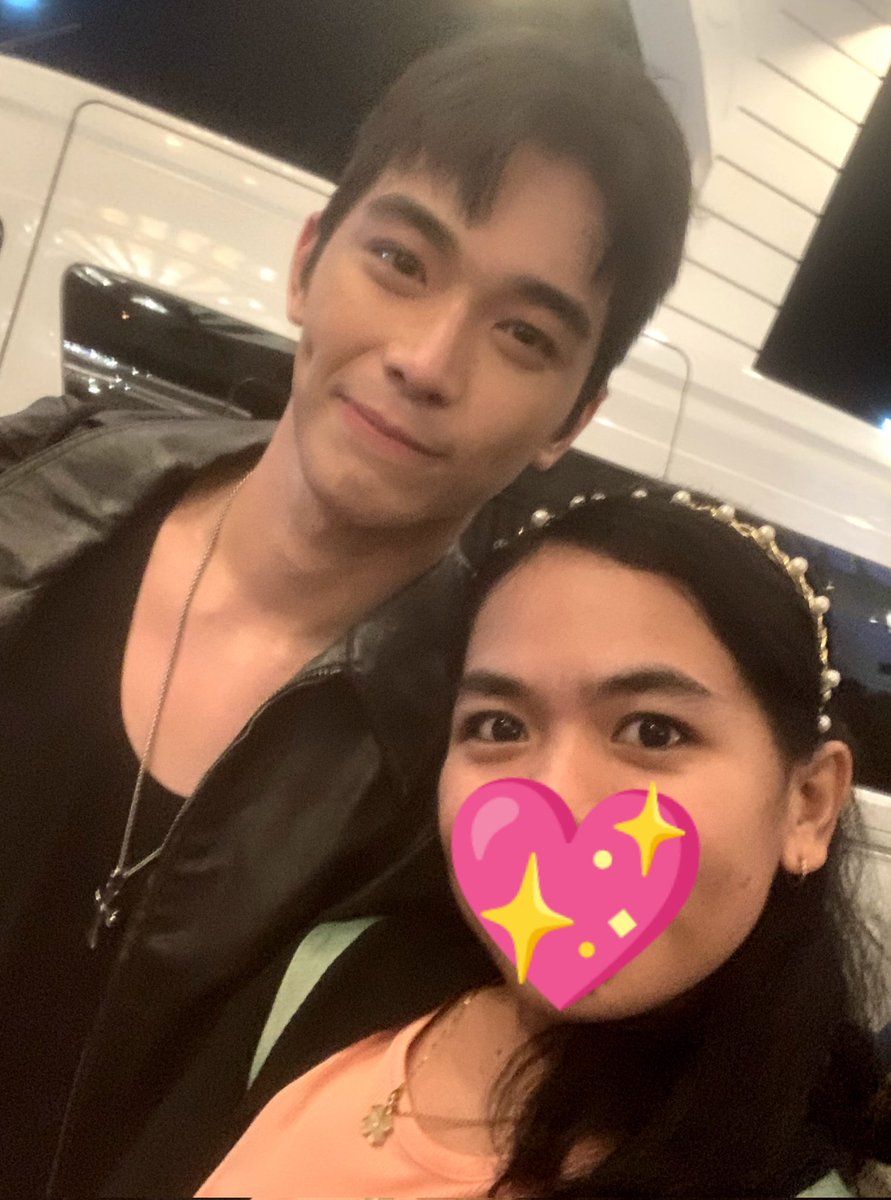 ayatnigelo's tweet photo. happy #ACEs5thAnniversary!๐
hereโs my first selfie w/ @bgyo_gelo for #SelfACEs #ACESelfieDay >,<
yung nasa gitna na kami ng chikahan tas bigla niya narealize na ako nga si ayatnigelo HAHAHAHAHA sa sobrang taranta di manlang ako nakapagvideo ๐ญ
HAPPY ANNIV ACE5
#BGYO @bgyo_ph https://t.co/O7XpmhdW3g