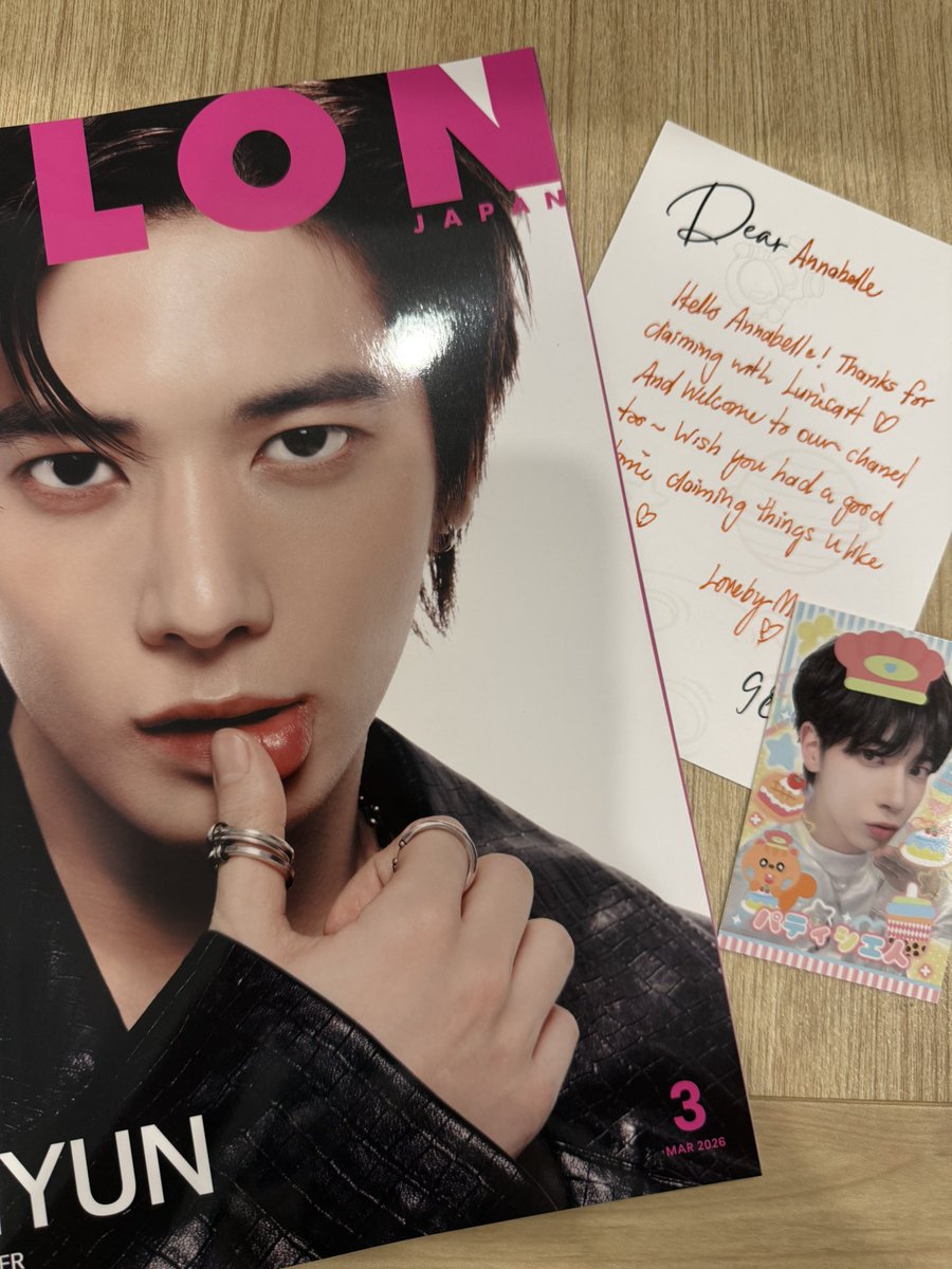 sob4soobin's tweet photo. #lunecartfeedbacks

safely received my taehyun magazine!! packaging was super thick and admin was super helpful 🙂‍↕️ https://t.co/AwNIfkxHea