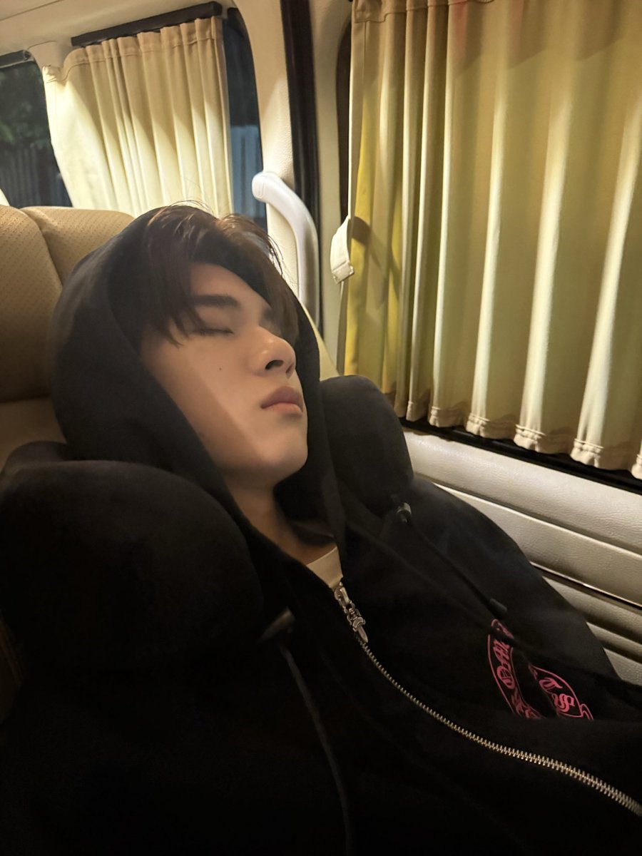 nanghsuhaneul's tweet photo. @porsuppakarn หลับปุ๋ยเลยนะ จิ๊บจิ๊บ 💤 https://t.co/Fr6ysuIfya