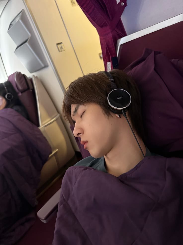 nanghsuhaneul's tweet photo. @porsuppakarn หลับปุ๋ยเลยนะ จิ๊บจิ๊บ 💤 https://t.co/Fr6ysuIfya