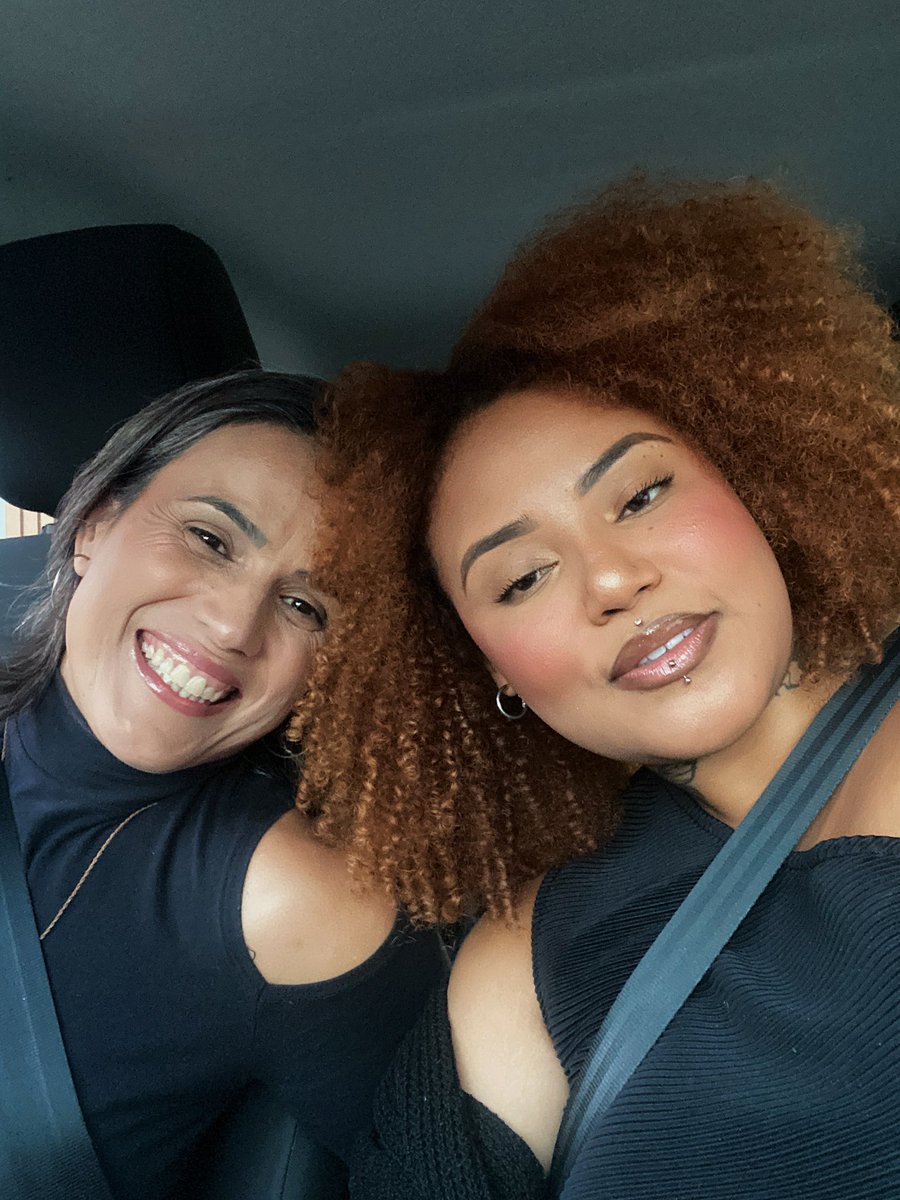 honeybaby 🐝 tweet media