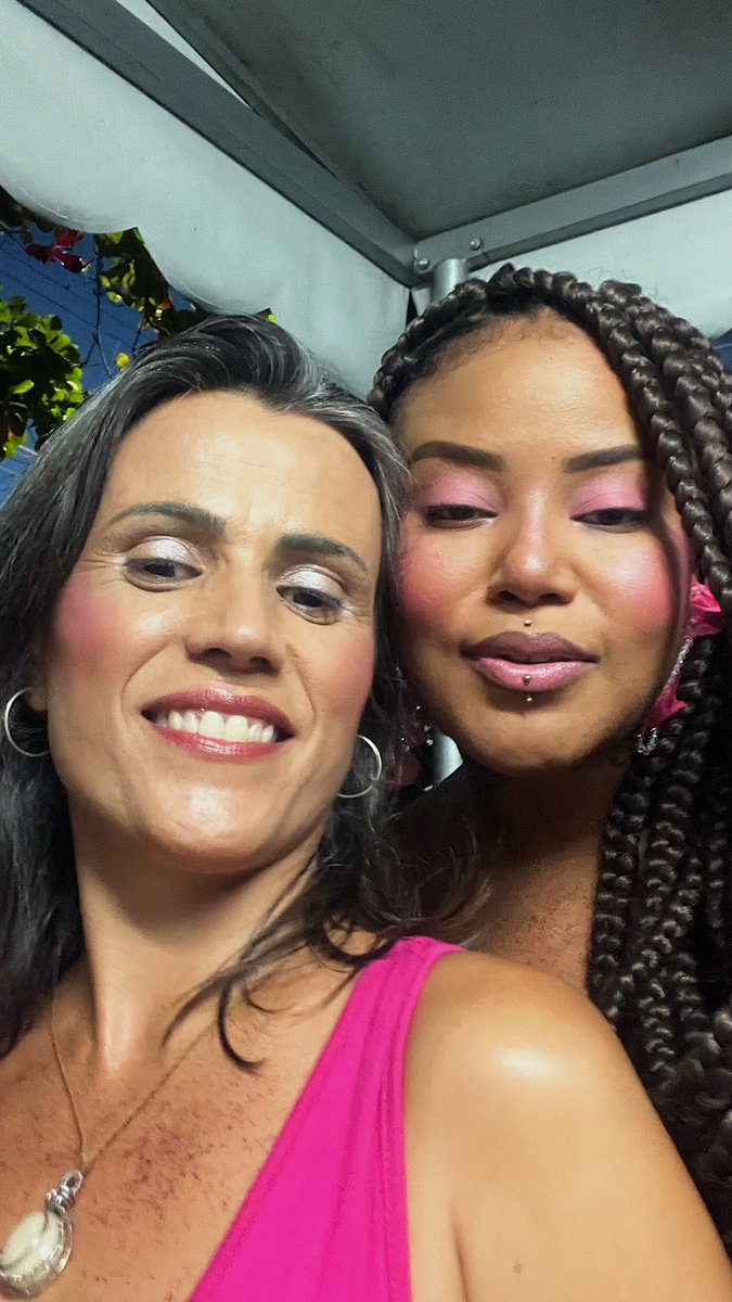 honeybaby 🐝 tweet media