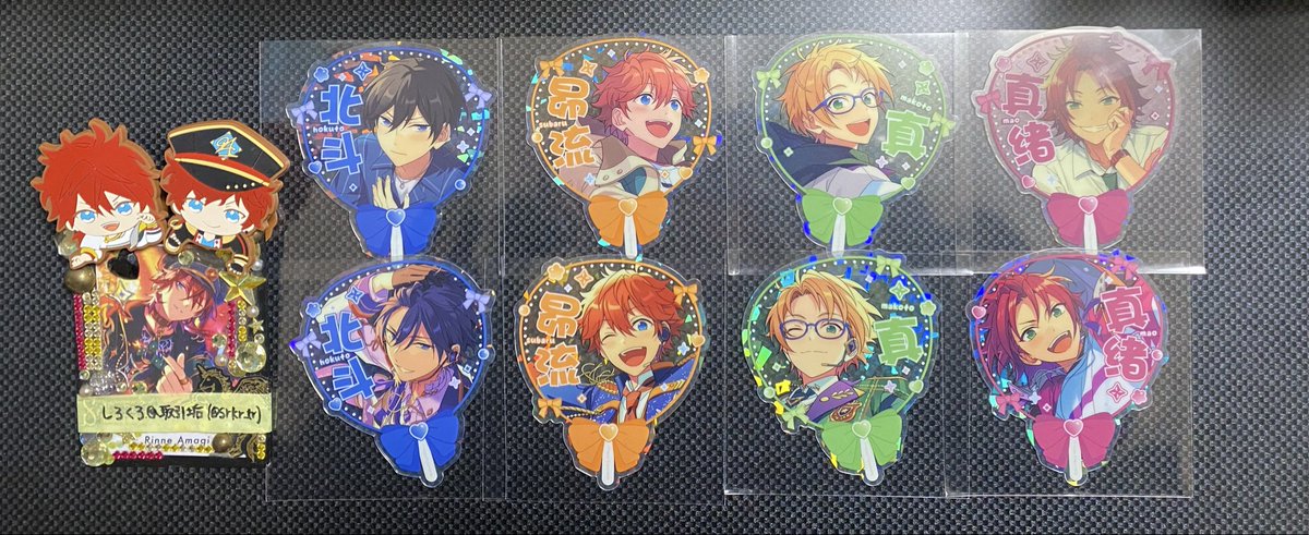 しろくろ tweet media