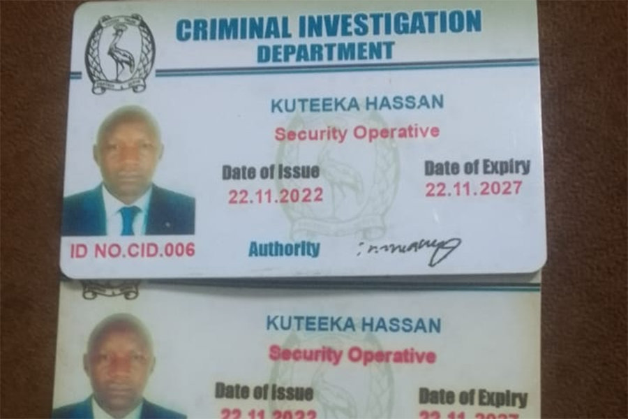 CapitalFMUganda's tweet image. Police in Nateete are holding Kuteeka Hassan for alleged impersonation after he was found with a fake CID ID, says spokesperson Racheal Kawala.

#CapitalFM #NewsUpdates