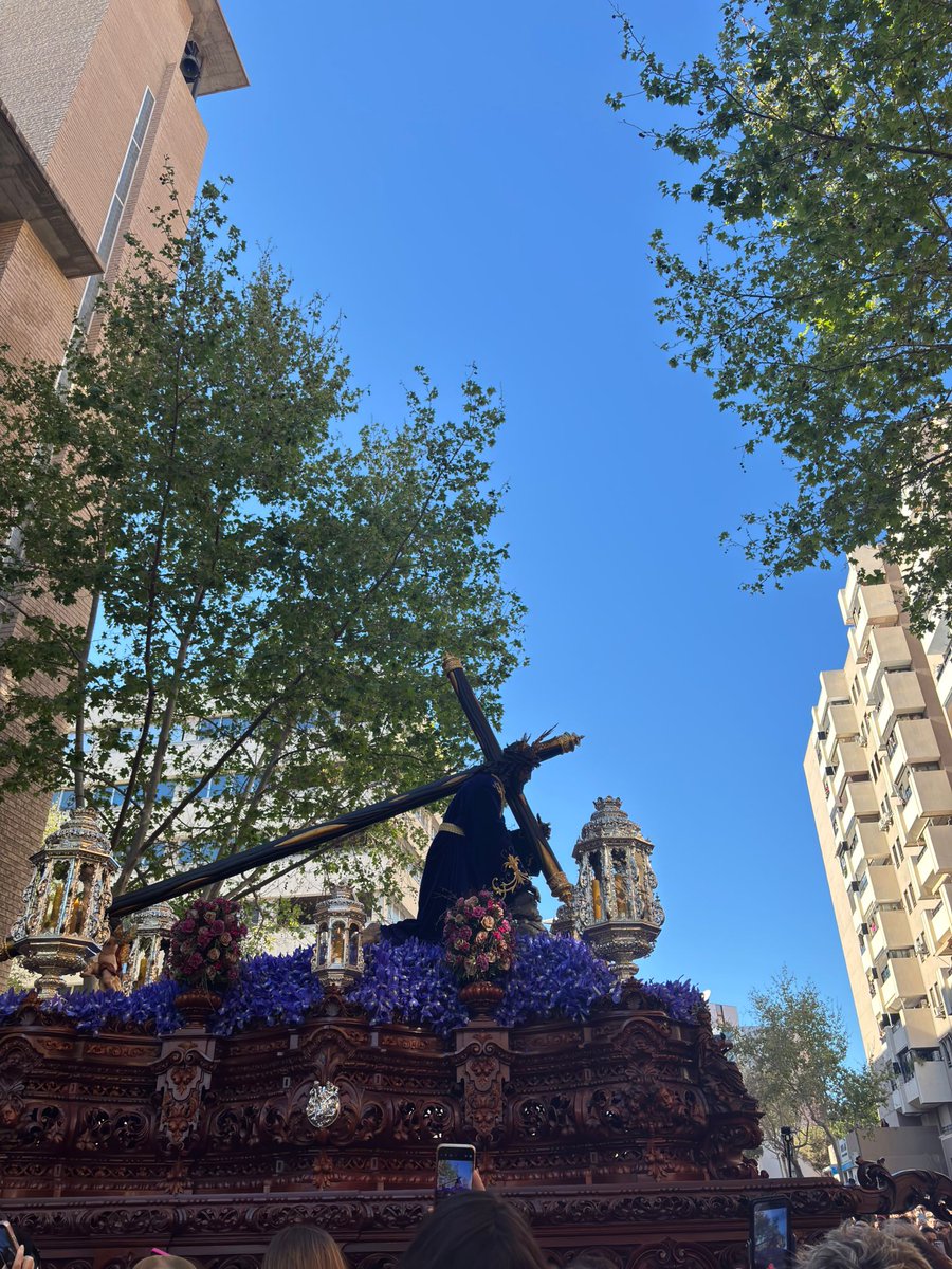 MonteCalvario_'s tweet photo. 𝐆 𝐑 𝐀 𝐂 𝐈 𝐀 𝐒

Pasados unos días de este 𝐠𝐫𝐚𝐧 𝐬𝐮𝐞𝐧̃𝐨 que hemos vivido en la #SemanaSanta2026, queremos agradecer a todas y cada una de 𝗻𝘂𝗲𝘀𝘁𝗿𝗮𝘀 𝗛𝗲𝗿𝗺𝗮𝗻𝗱𝗮𝗱𝗲𝘀, que año tras año confían en nuestra música para engrandecer sus cortejos procesionales, https://t.co/BlxjZACp03
