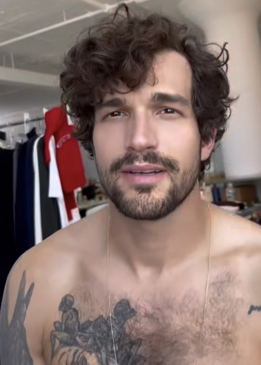 sadie 🐾 tweet media