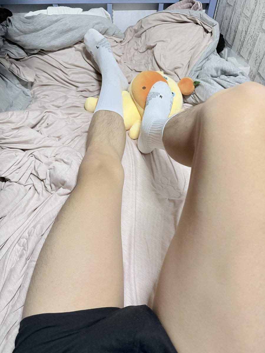 不明的雨 tweet media