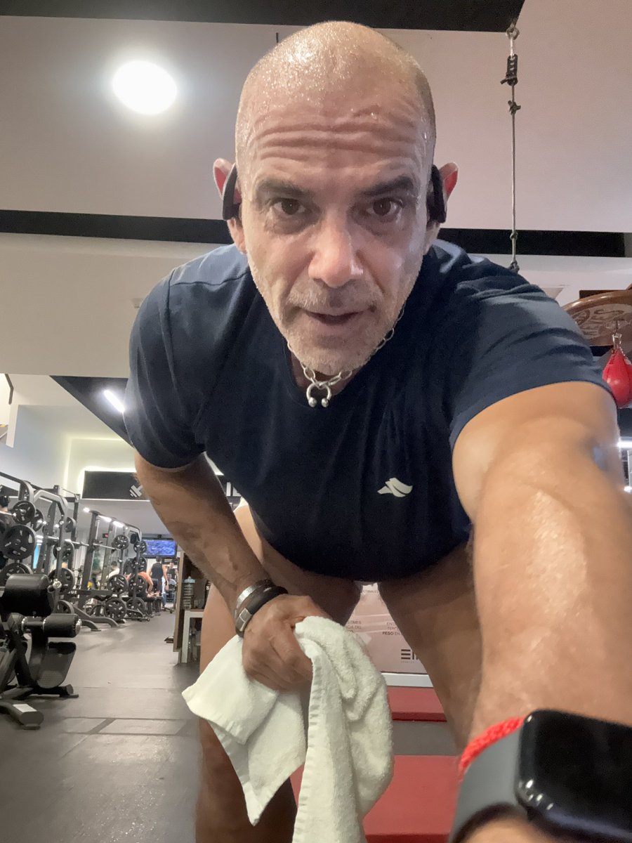 Peter tweet media
