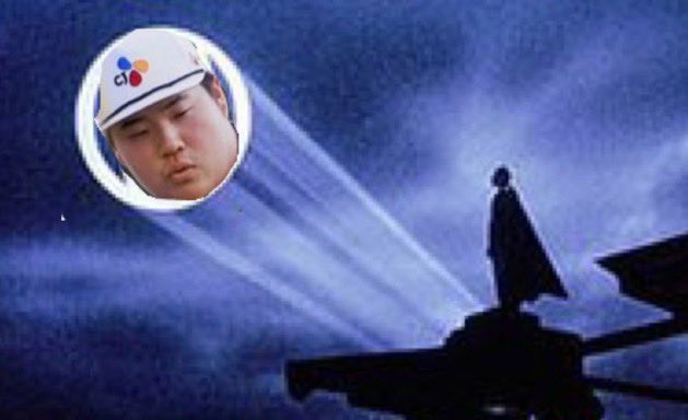 SungjaeTracker's tweet photo. Ready to make his mark at Augusta. 🌺 

10 minutes until the Korean Prince tees off.

Like to check into the #SungjaeArmy! https://t.co/1EGx1iCiVE