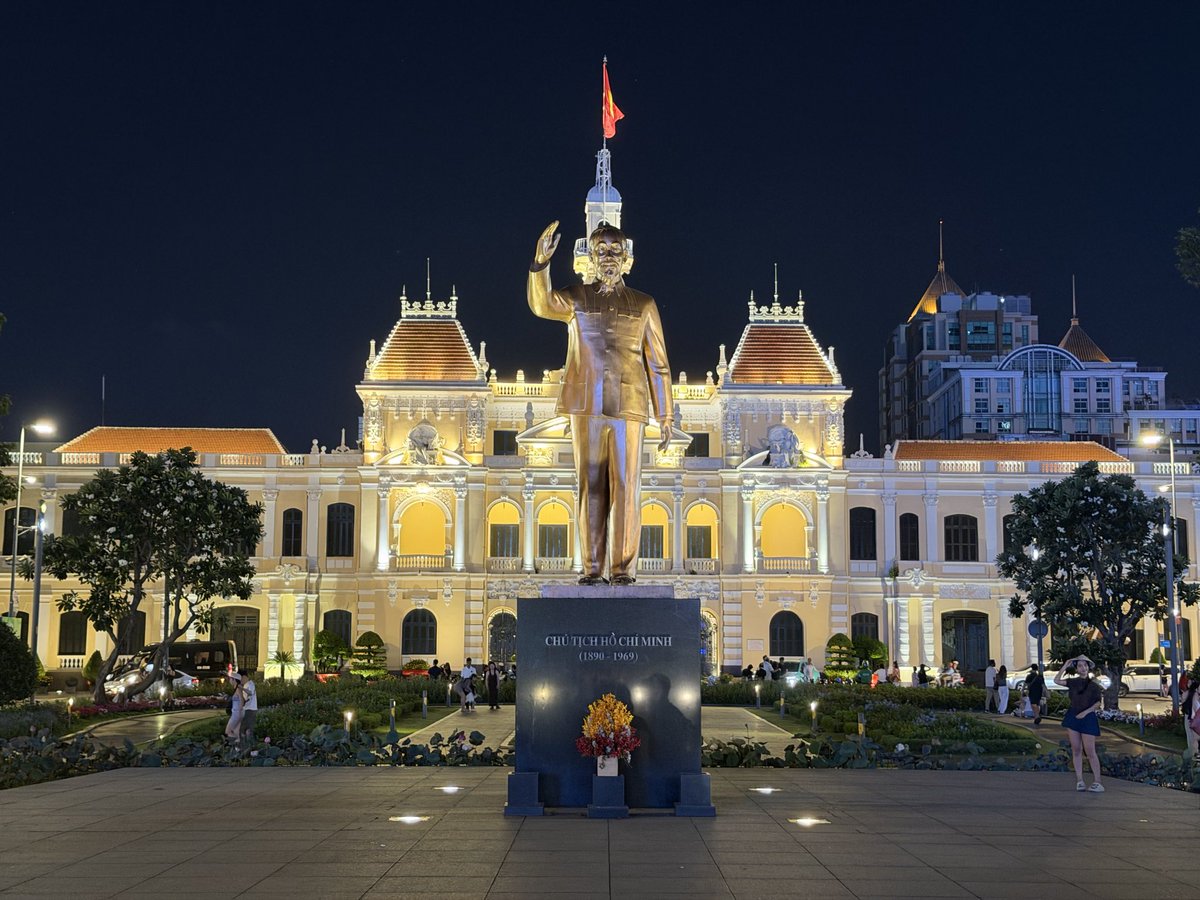 wooden_pony's tweet photo. As a recap for the Vietnam #hololiveMeet last week, I was treated with some of the warmest hospitality there

Thanks all for granting me the chance to speak with Shiori and Ollie, I was like “you guys…🤣”

I truly believe we would meet again, for Hololive connects us all! https://t.co/5nZDgon0oU