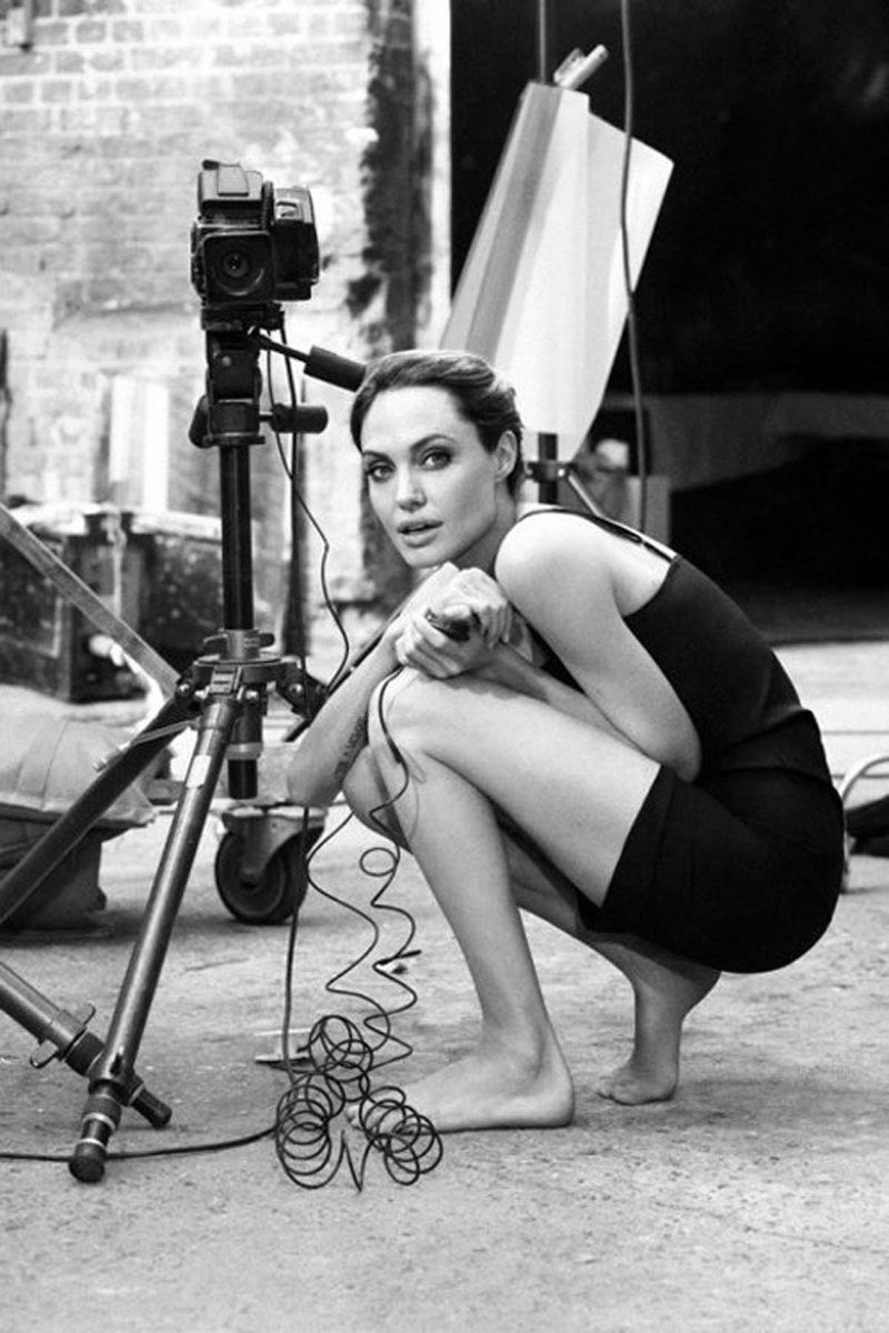 Angelina Jolie tweet media