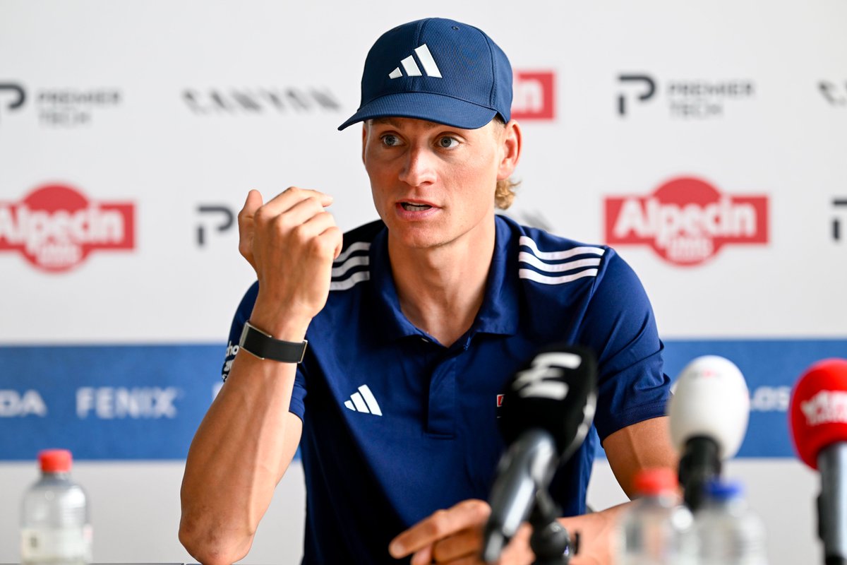 Domestique___'s tweet image. 🇳🇱 Van der Poel hits back at Flanders criticism

🗣️ "Not riding would also have been a bit anti-racing. Tadej and I will cross paths for years to come. It's better that we get along well."

📰 domestiquecycling.com/en/news/van-de…

📸 Cor Vos