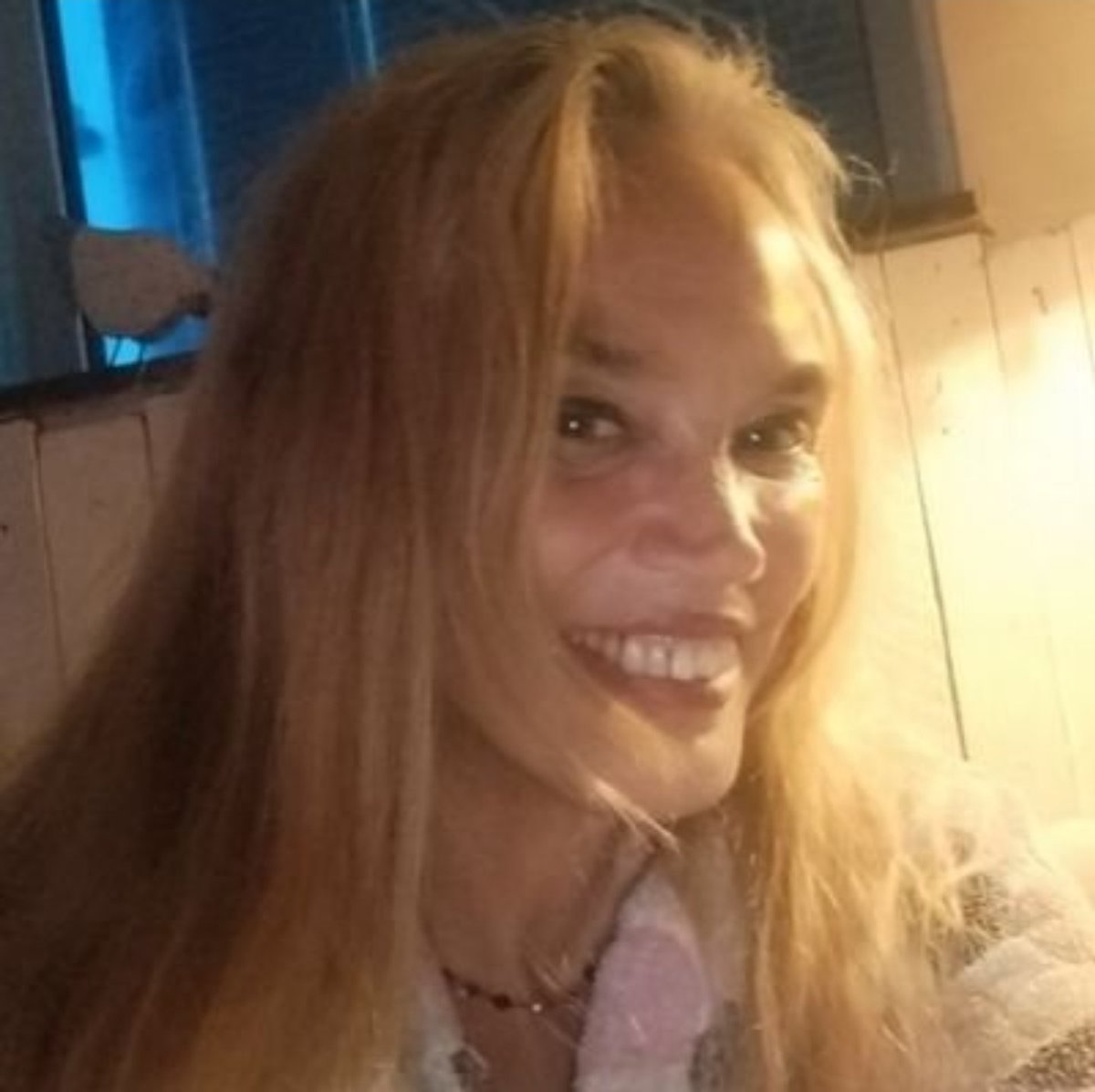 Travestiet des Moederlands (Lulu) tweet media