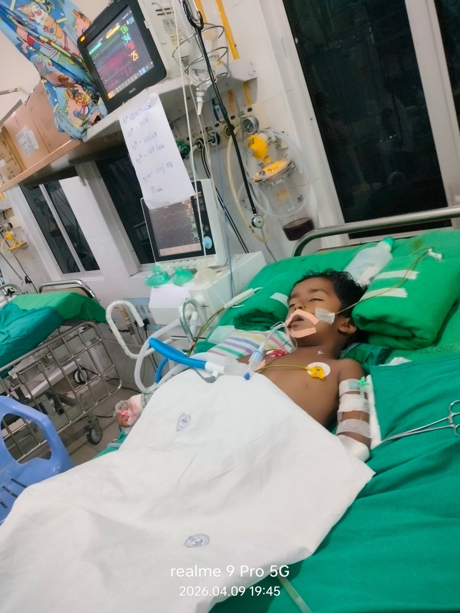 Sikendra (सेवा परमो धर्म) tweet media